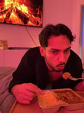 Gipsyboysteve online show from 12/21/25, 07:32