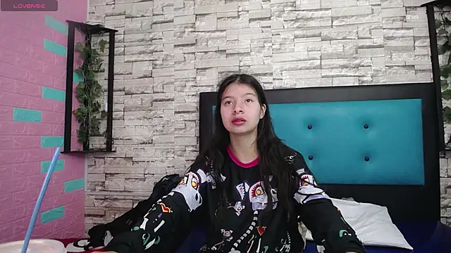 maily can online show from 09/25/25, 12:31