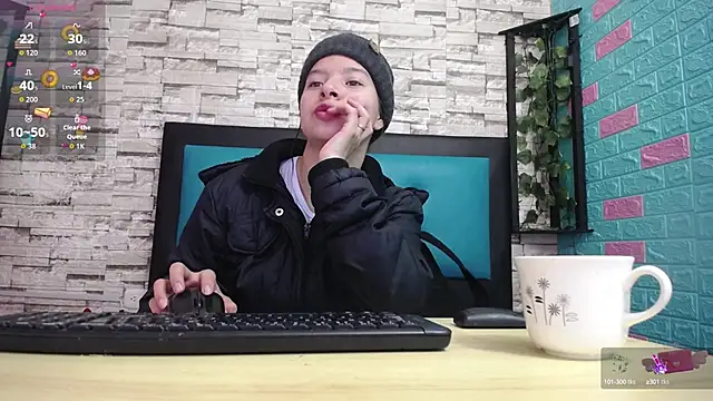 maily can online show from 10/04/25, 12:25