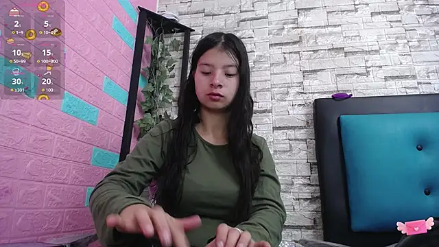 maily can online show from 11/06/25, 12:50