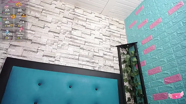 maily can online show from 11/11/25, 01:00