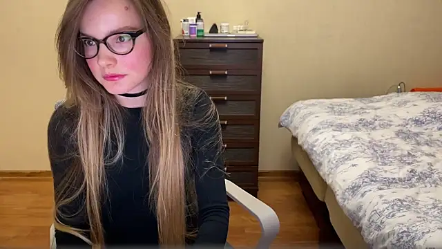 Snapshot of kaamelia chatting on 09/28/25, 06:57 kaamelia online show from 09/28/25, 06:57