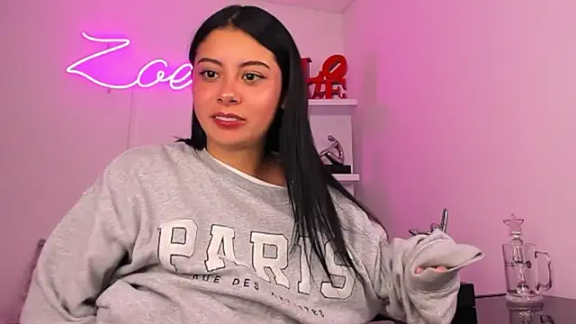 zoecams1 online show from 02/19/26, 06:15