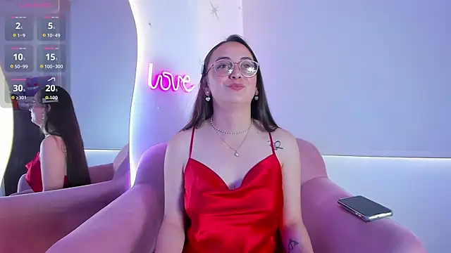 Snapshot of selene_swee chatting on 09/17/25, 05:47 selene swee online show from 09/17/25, 05:47