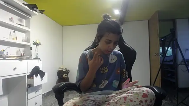 habdiela online show from 10/24/25, 07:54