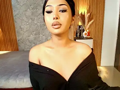 Snapshot of MiaFuckingWill chatting on 09/28/25, 10:20 MiaFuckingWill online show from 09/28/25, 10:20