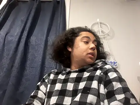 Snapshot of Bilover69 chatting on 02/02/26, 01:15 Bilover69 online show from 02/02/26, 01:15