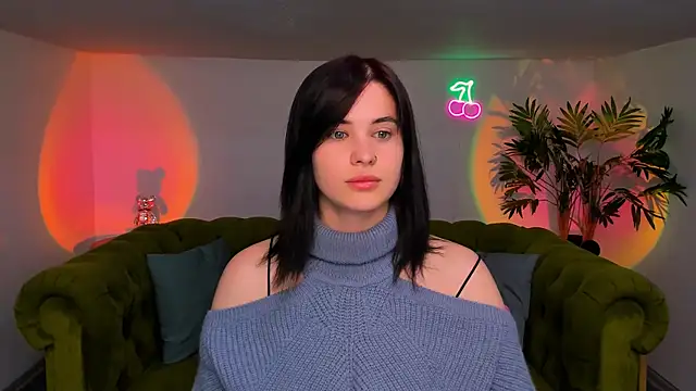 lil angel  online show from 10/13/25, 08:58