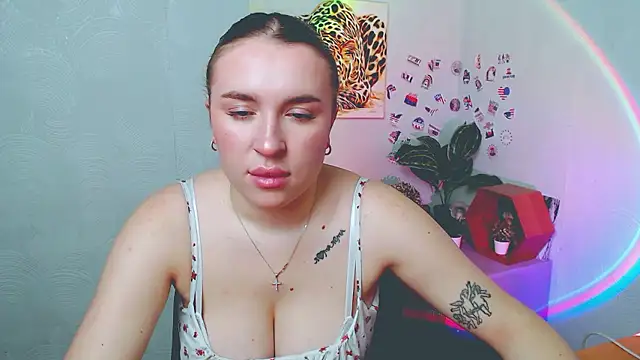 JuliaTopp  online show from 01/13/26, 07:46