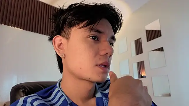 davoxer online show from 04/18/26, 03:43