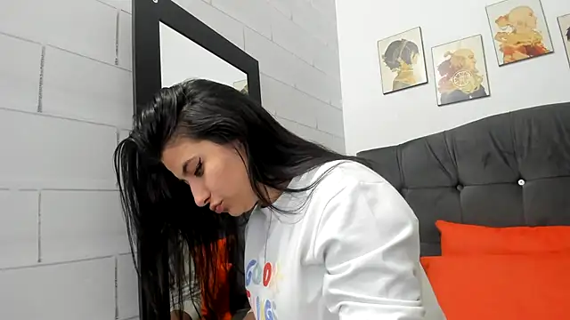 Snapshot of _Roxxxane_09 chatting on 09/16/25, 08:21 Roxxxane 09 online show from 09/16/25, 08:21