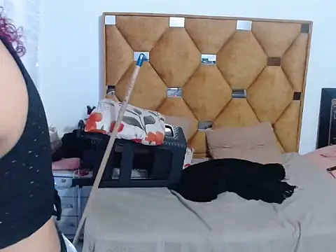 CATTALINAHOT online show from 04/02/26, 03:37