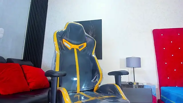 Cam Brown online show from 10/10/25, 04:11