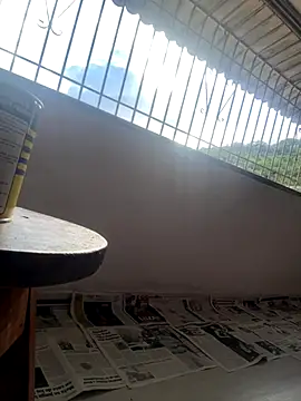 Snapshot of Isis_Duvall chatting on 11/04/25, 08:41 Isis Duvall online show from 11/04/25, 08:41