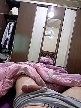 Gustavo198045 online show from 04/12/26, 11:15