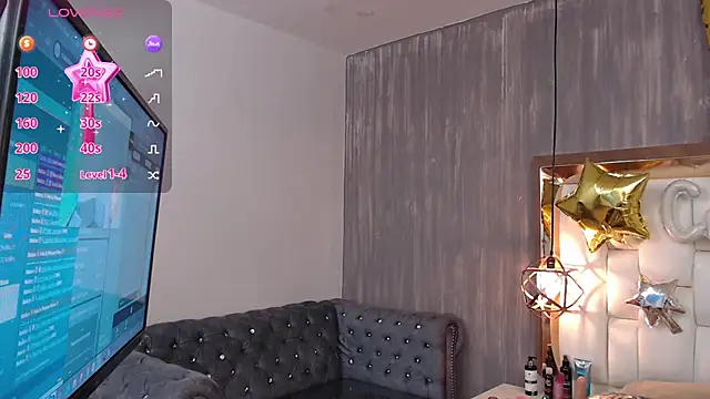 Foxxy Doll online show from 10/06/25, 02:58