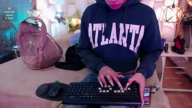 Foxxy Doll online show from 11/07/25, 11:21