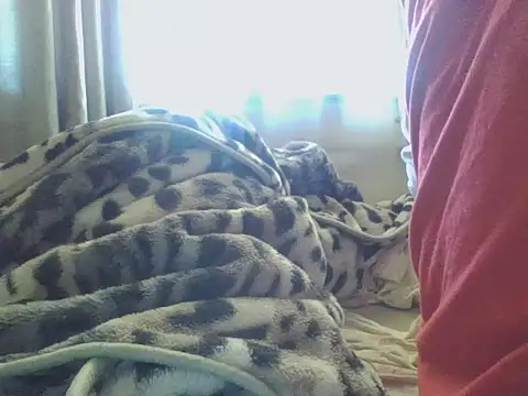 Snapshot of Ziphoo2 chatting on 09/19/25, 08:16 Ziphoo2 online show from 09/19/25, 08:16