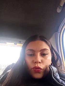 Laia  hadid online show from 09/26/25, 05:06