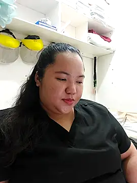 LianaCruzado online show from 04/25/26, 01:41