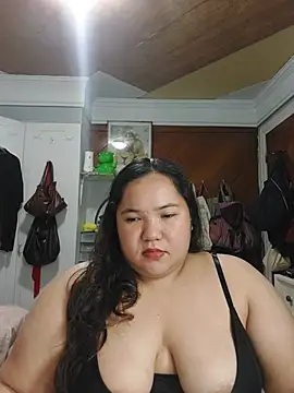 LianaCruzado online show from 07/23/26, 03:10