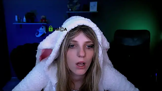 Snapshot of jose_fairy chatting on 10/24/25, 01:57 jose fairy online show from 10/24/25, 01:57