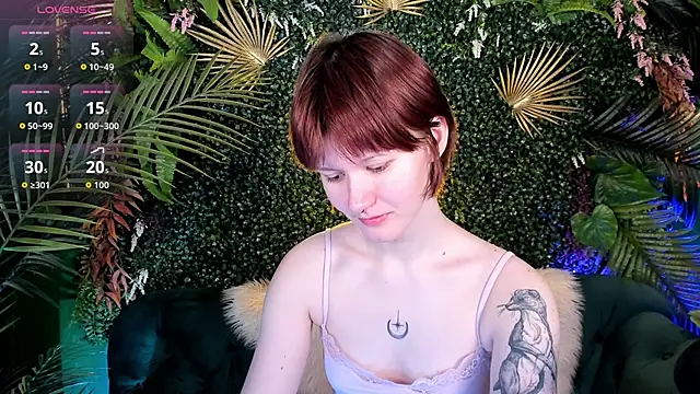 Snapshot of Aria_Vox chatting on 05/15/26, 03:35 Aria Vox online show from 05/15/26, 03:35