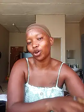 tse nyane online show from 10/13/25, 11:54