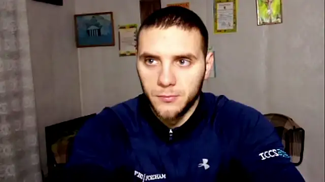 Jordan1Dior online show from 11/30/25, 07:23