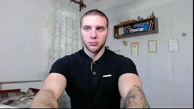 Jordan1Dior online show from 04/15/26, 07:26