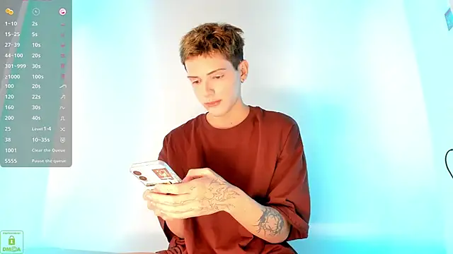 Snapshot of ColeStorm chatting on 11/16/25, 08:25 ColeStorm online show from 11/16/25, 08:25