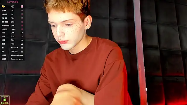 Snapshot of ColeStorm chatting on 11/25/25, 04:23 ColeStorm online show from 11/25/25, 04:23