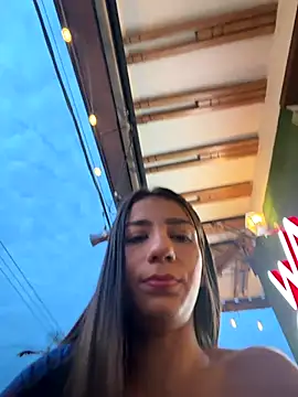 -juicy  online show from 11/16/25, 10:37