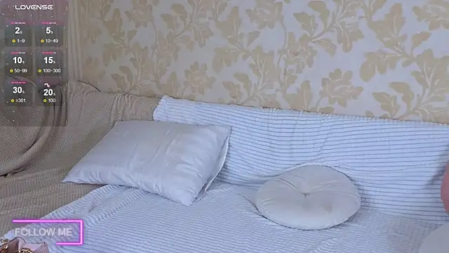 Angell Wild online show from 10/30/25, 01:01