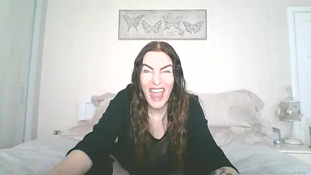 EllaKent online show from 01/10/26, 09:33