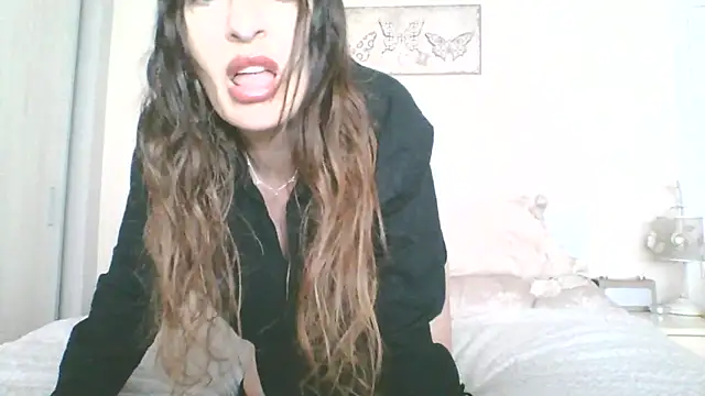 EllaKent online show from 04/01/26, 02:36