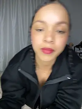 Yasmin777  online show from 11/25/25, 12:10