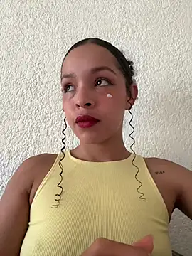 Yasmin777  online show from 04/01/26, 08:39