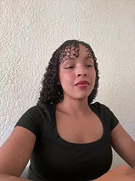 Yasmin777  online show from 04/07/26, 09:37