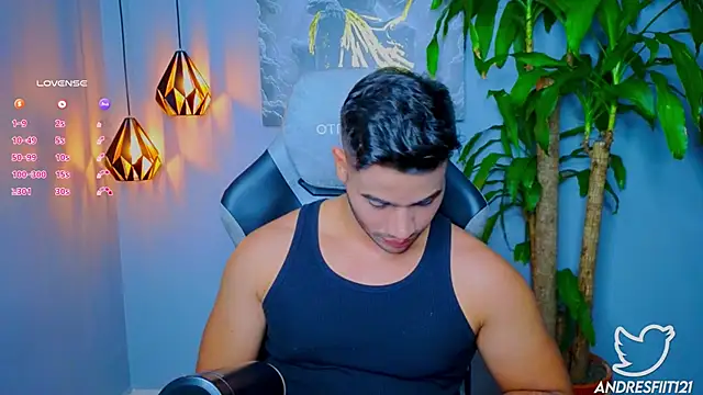 Snapshot of AndresR3 chatting on 09/23/25, 05:21 AndresR3 online show from 09/23/25, 05:21