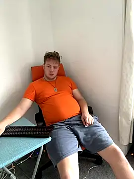 yourmaster2025 online show from 09/10/25, 02:17