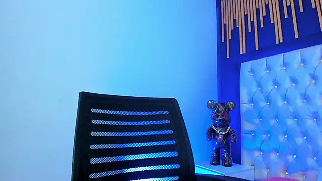 Scarlet fx online show from 09/16/25, 07:04