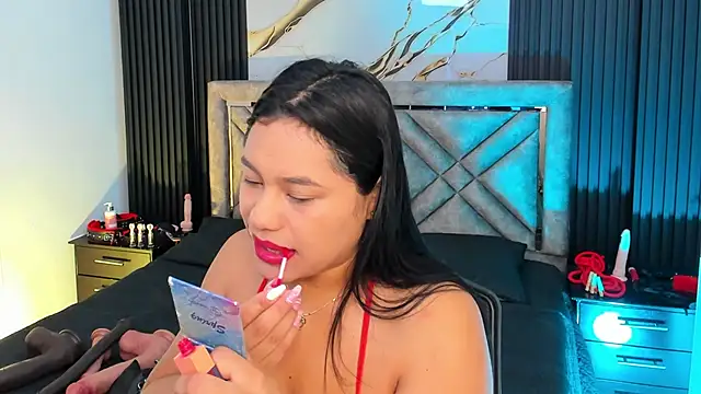 Issafoxx online show from 10/06/25, 12:02