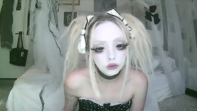 bl0odsyring3 online show from 04/09/26, 06:57