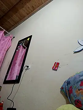 Akasha001 online show from 10/04/25, 10:02