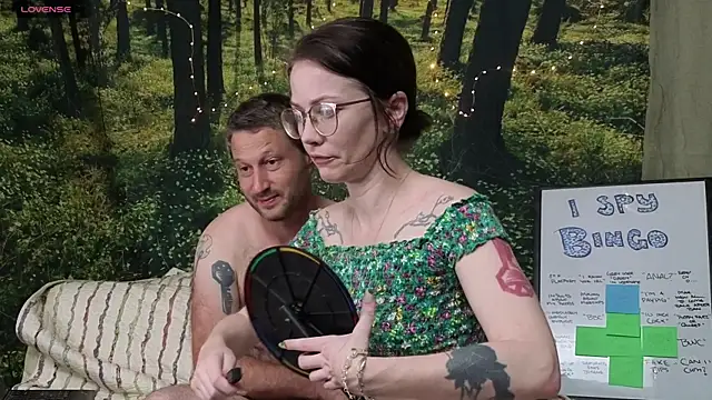 Snapshot of kohlbird chatting on 10/02/25, 12:28 kohlbird online show from 10/02/25, 12:28