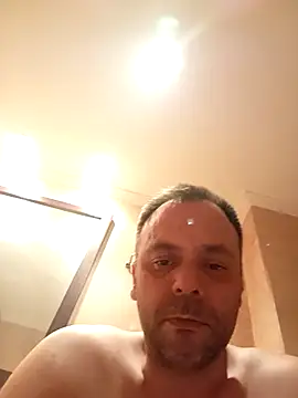Snapshot of manchego85 chatting on 05/10/26, 11:32 manchego85 online show from 05/10/26, 11:32