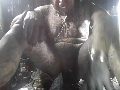 Snapshot of object857 chatting on 12/04/25, 08:39 object857 online show from 12/04/25, 08:39