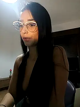 Snapshot of CandyFoxter_ chatting on 09/26/25, 08:24 CandyFoxter online show from 09/26/25, 08:24