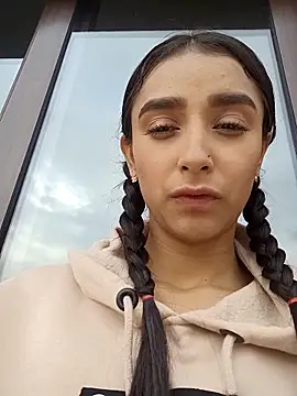 Snapshot of CandyFoxter_ chatting on 10/29/25, 09:00 CandyFoxter online show from 10/29/25, 09:00